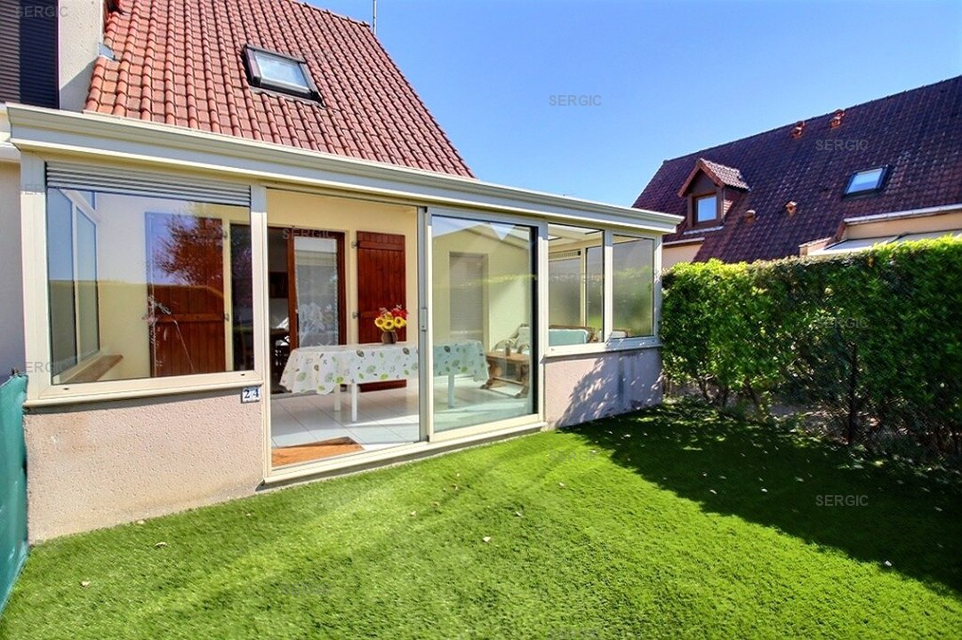 LES VILLAS DE L'ESTRAN   (  )