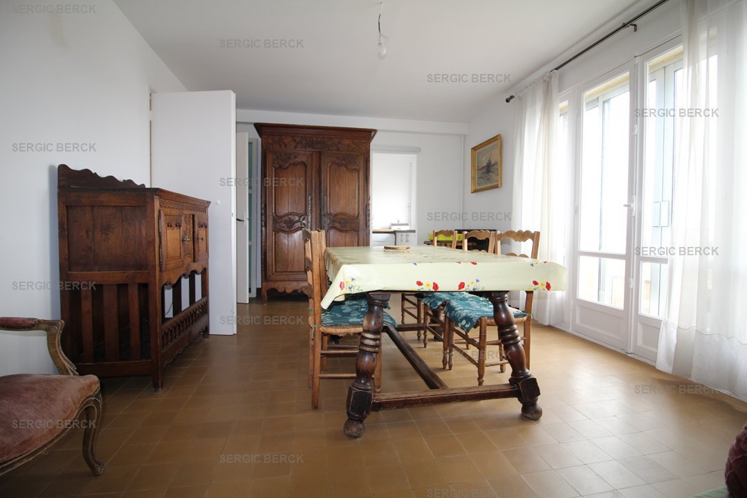 21 RUE DE L'HOMEL  (  )